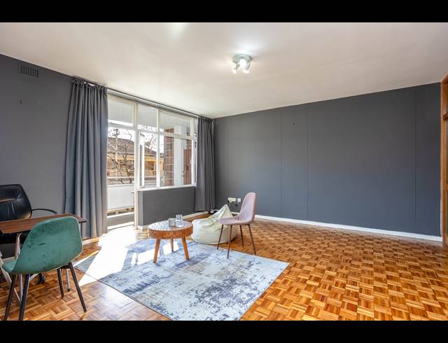 2 BEDROOM APARTMENT FOR SALE IN RONDEBOSCH